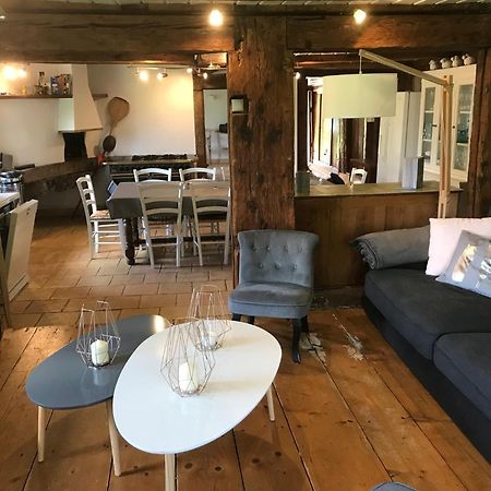 Ferme De Chenezeau - 15 Personnes , 7 Chambres Gérardmer Buitenkant foto